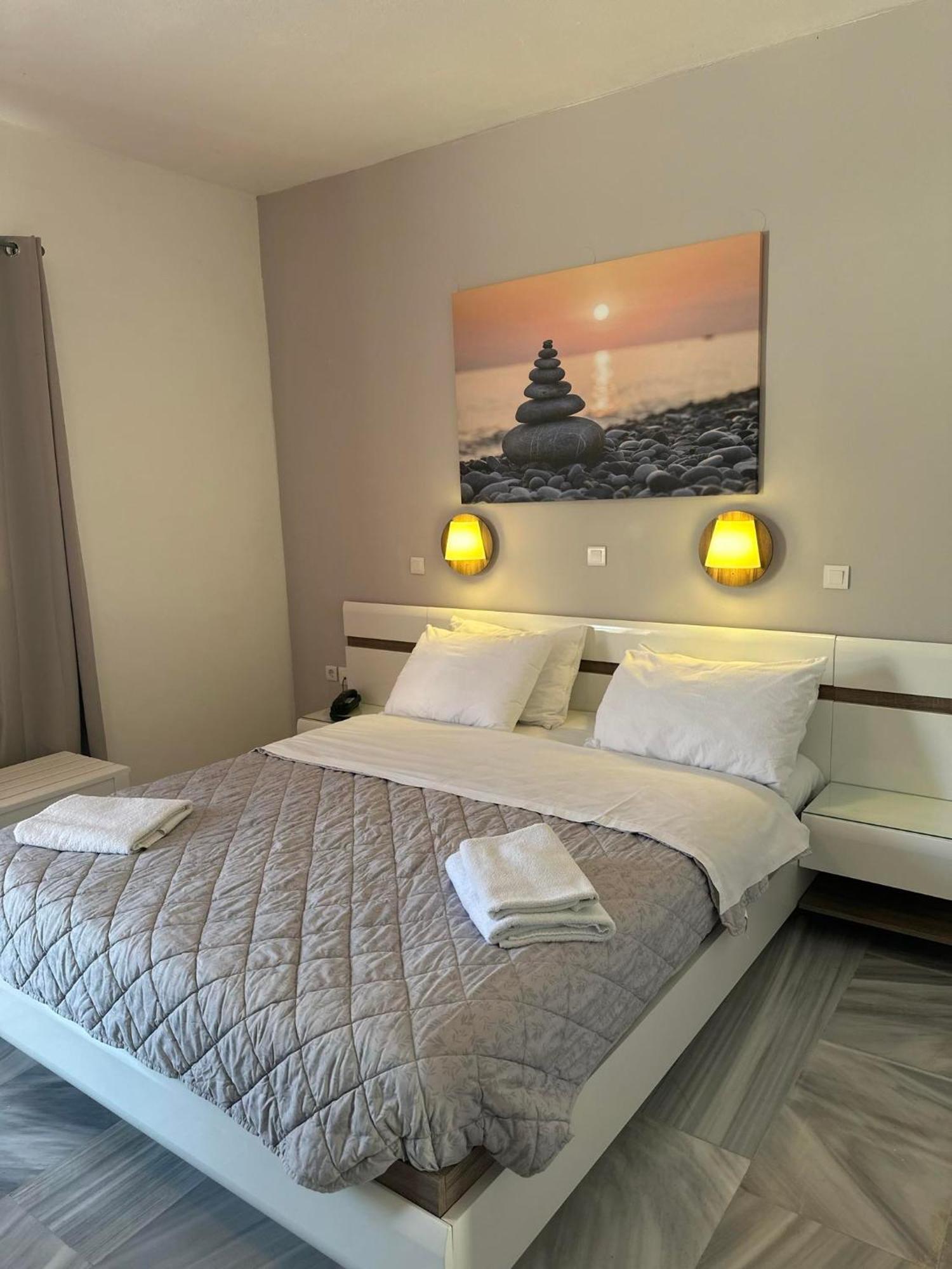 Akrogiali Hotel Agios Sostis  Eksteriør billede