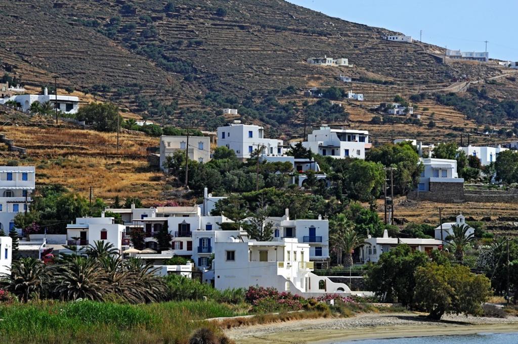 Akrogiali Hotel Agios Sostis  Eksteriør billede